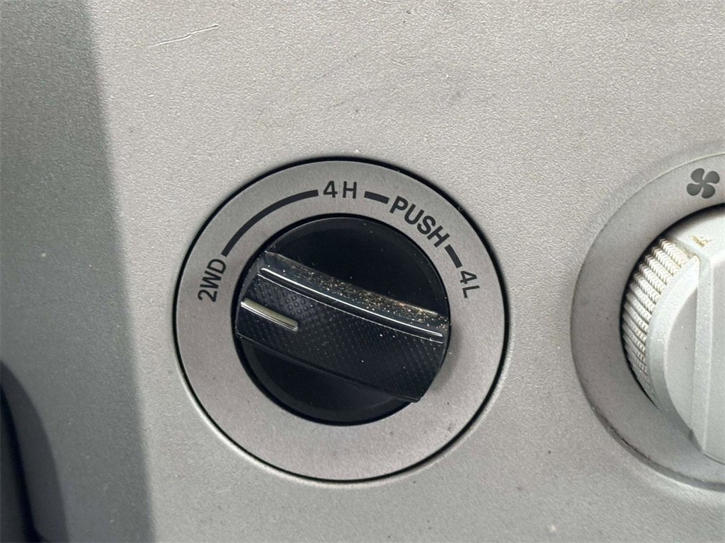 Used 2008 Toyota Tundra 4x4 Double Cab image 8