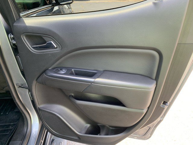 Used 2020 GMC Canyon SLE w/ Elevation Edition AWD/4WD image 17