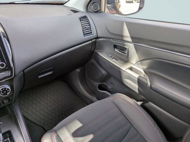 Used 2022 Mitsubishi Outlander Sport SE FWD image 17