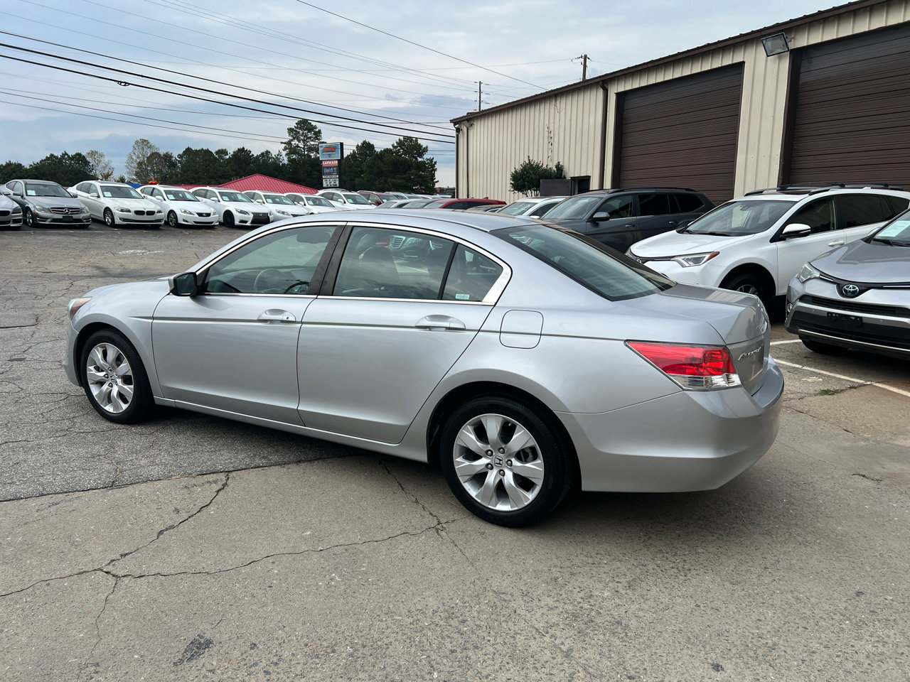 Used 2009 Honda Accord EX-L image 9