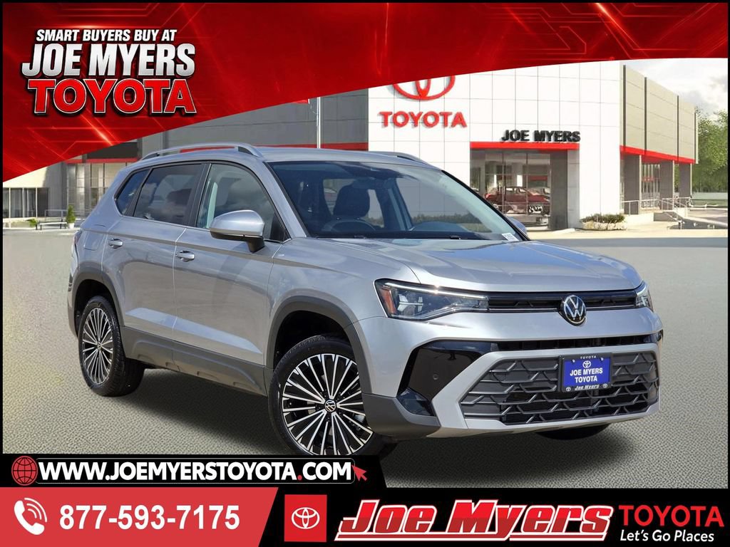 Used 2026 Volkswagen Taos SE FWD image 1