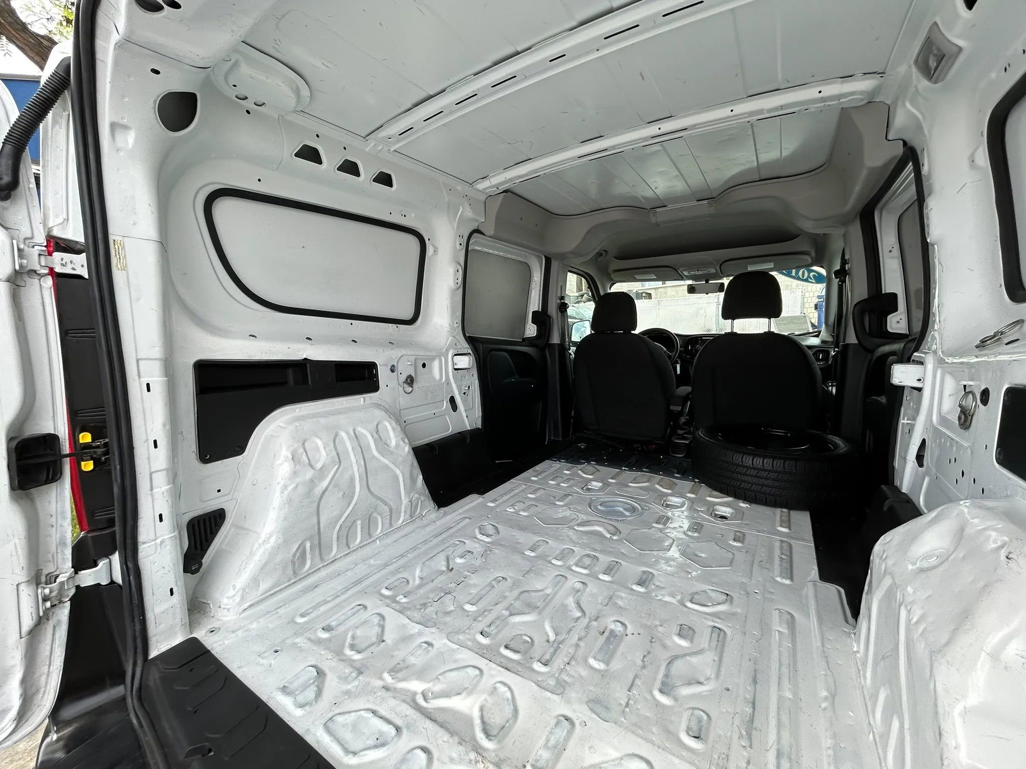Used 2019 RAM ProMaster City Tradesman FWD image 15