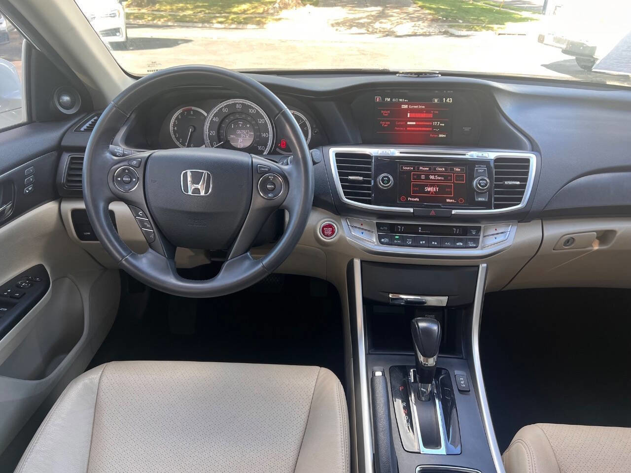 Used 2015 Honda Accord EX-L image 11