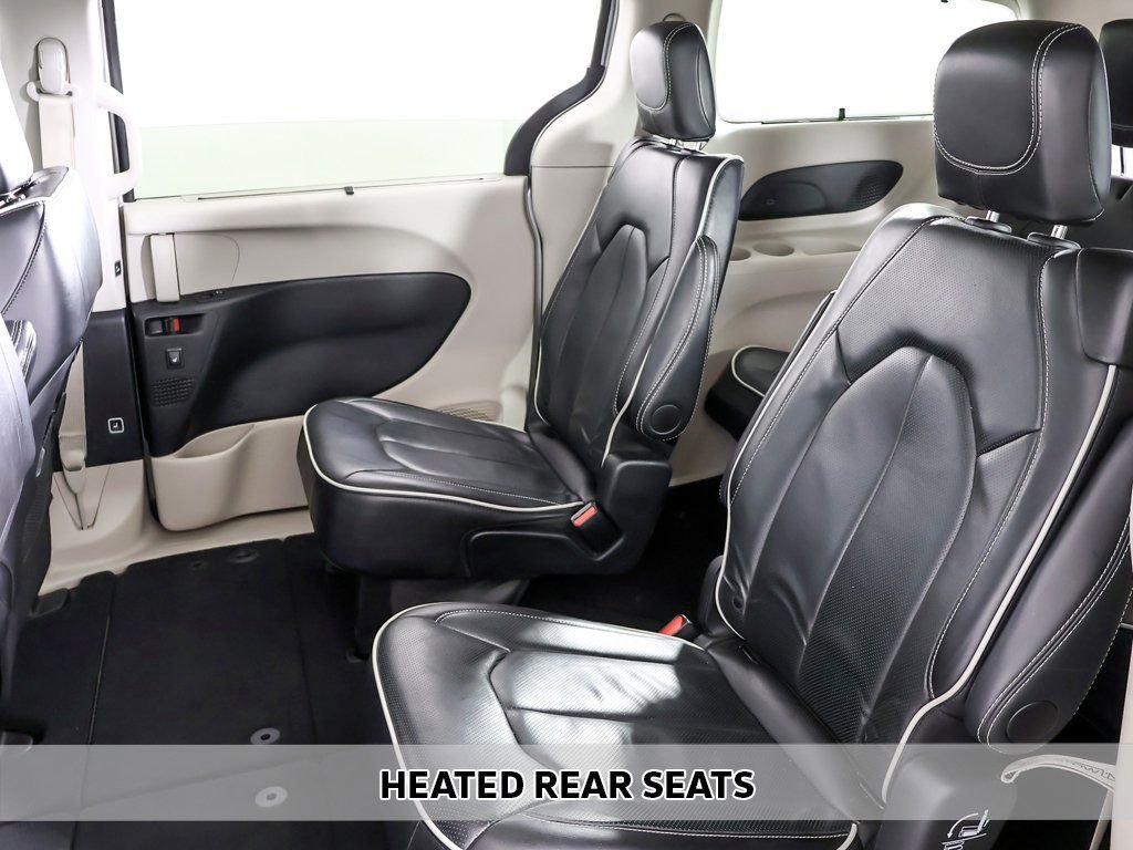 Used 2024 Chrysler Pacifica Limited image 9