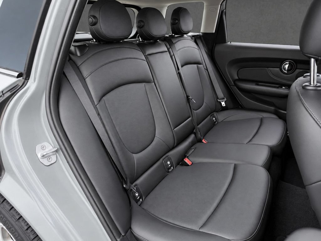 Used 2019 MINI Cooper Clubman FWD image 26