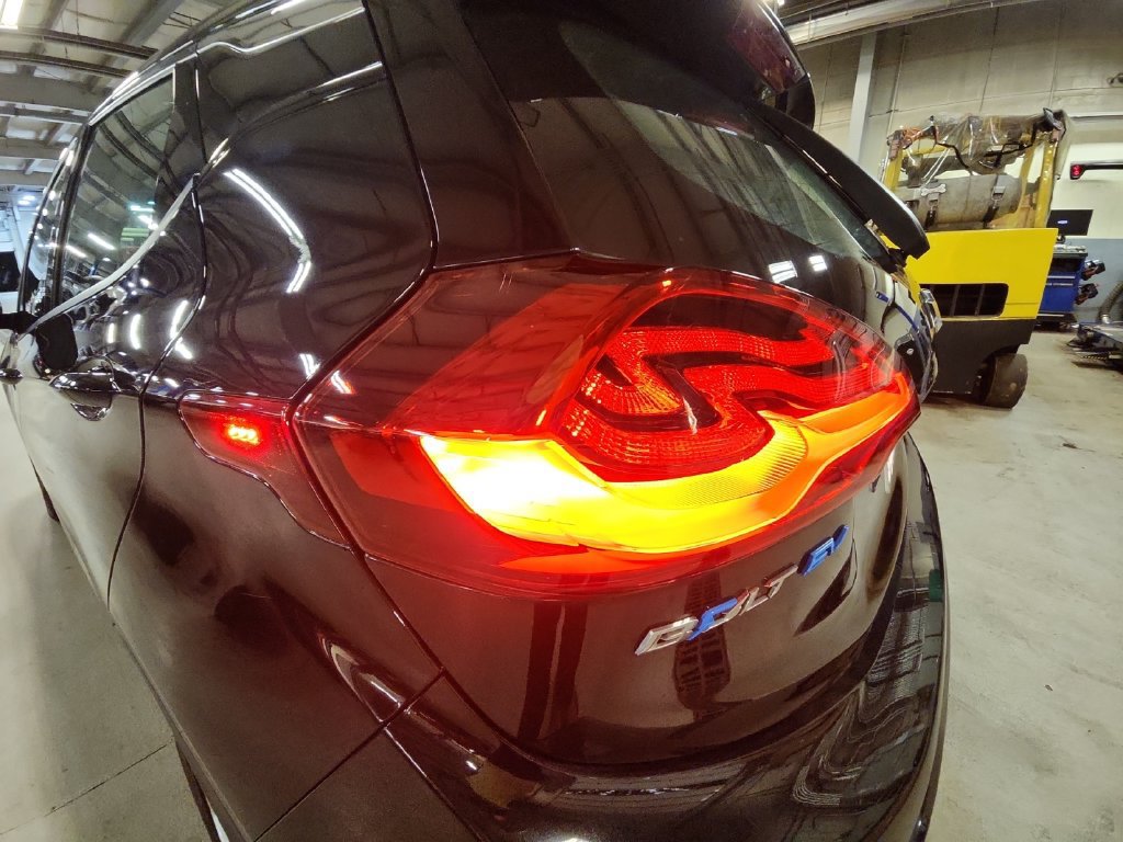 Used 2017 Chevrolet Bolt LT FWD image 32