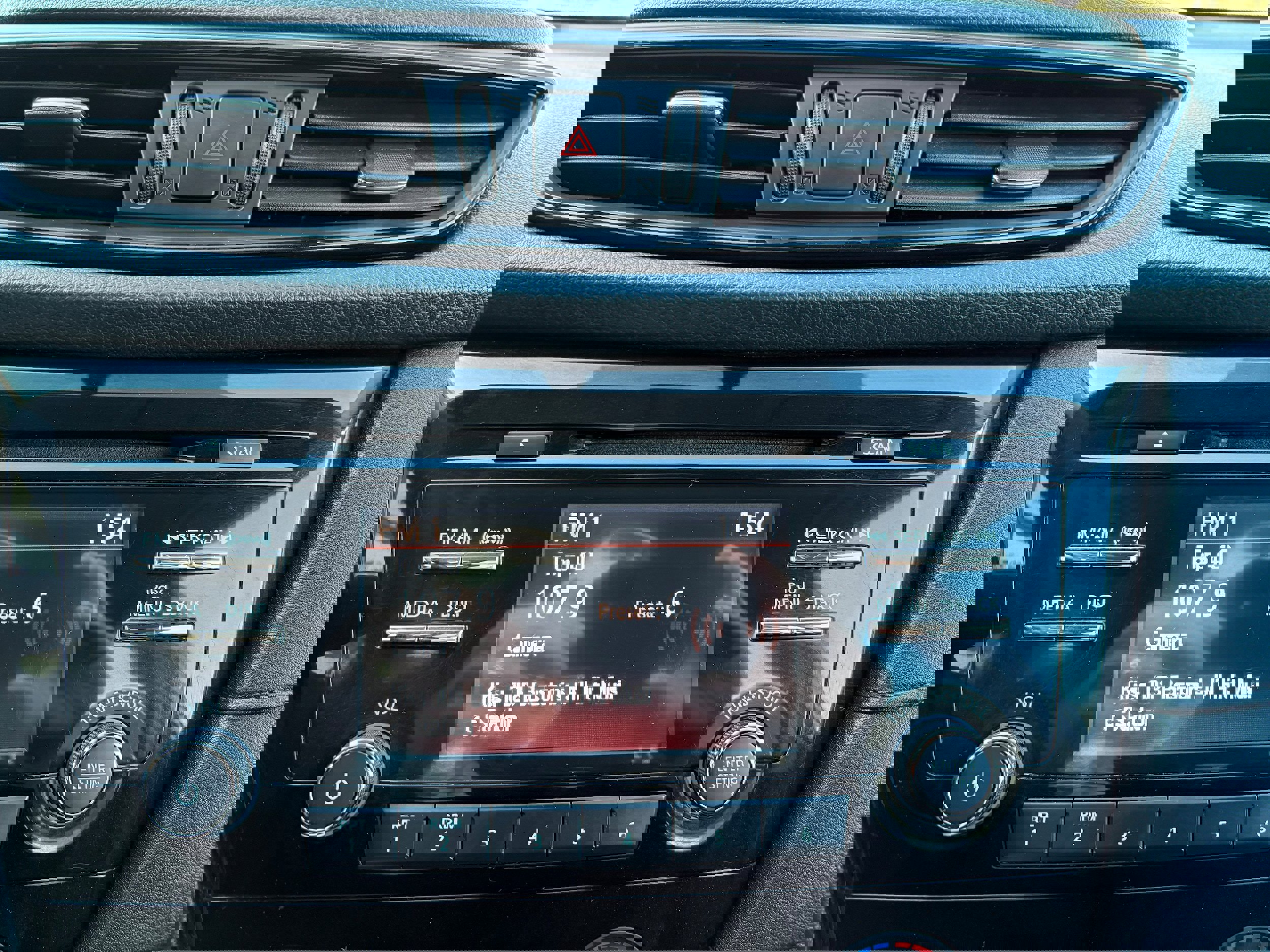 Used 2017 Nissan Rogue S image 28