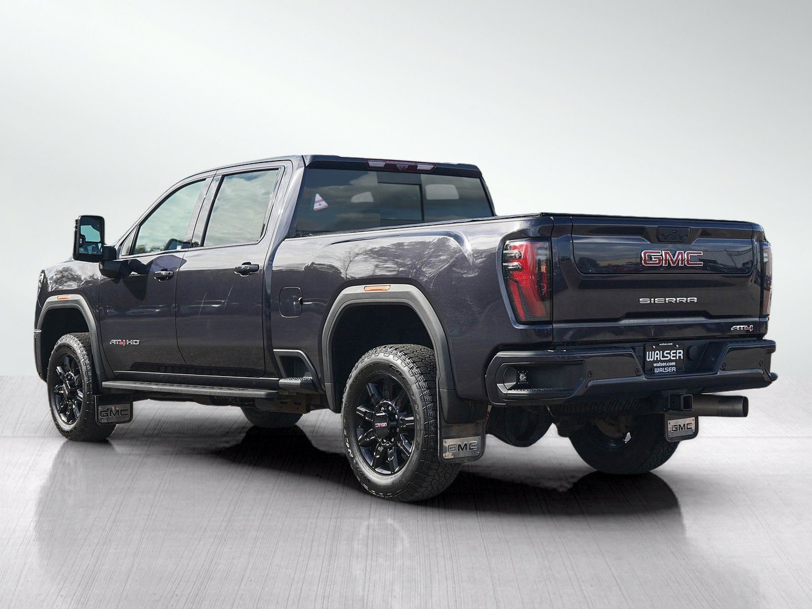 Used 2025 GMC Sierra 3500 AT4 w/ AT4 Premium Plus Package AWD/4WD image 3