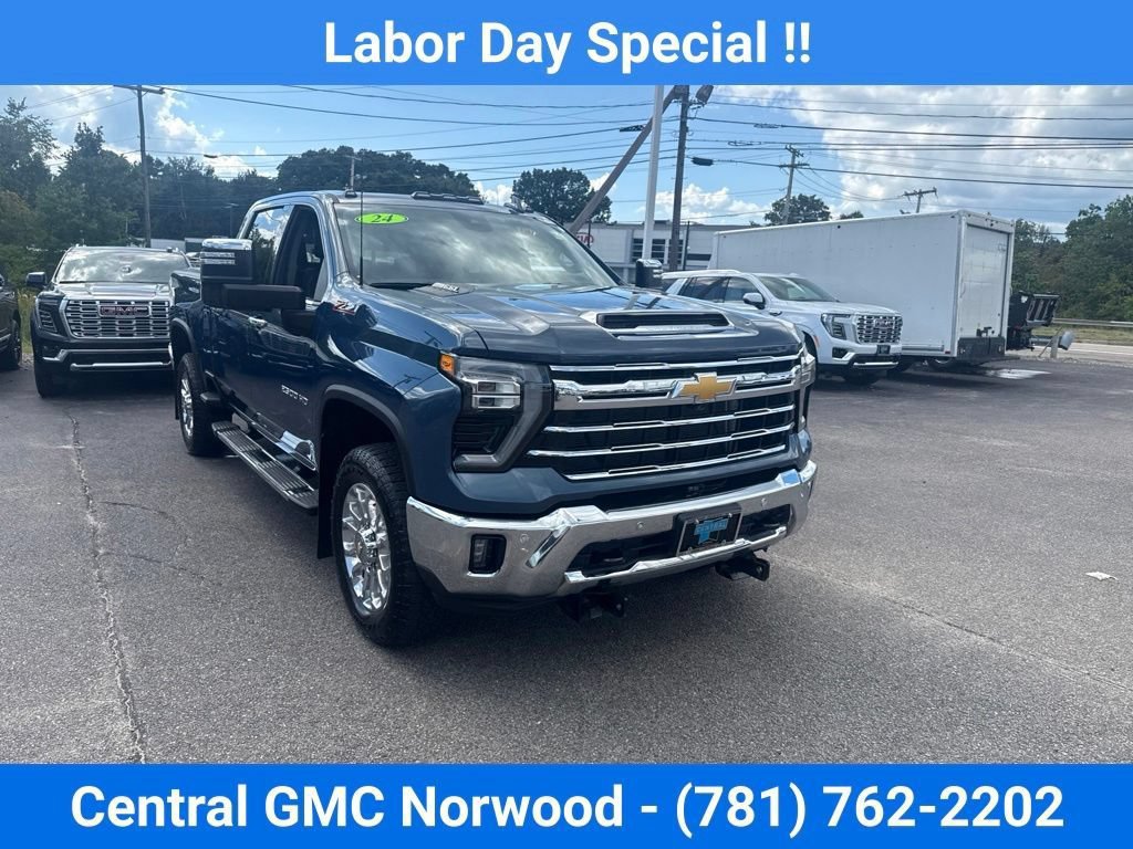Used 2024 Chevrolet Silverado 2500 LTZ w/ LTZ Premium Package AWD/4WD image 7
