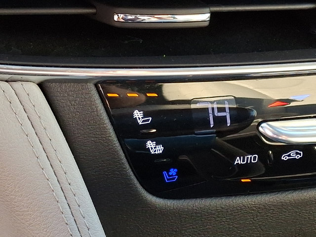 Used 2018 Cadillac CT6 Luxury AWD/4WD image 23