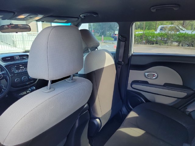 Used 2017 Kia Soul FWD image 12