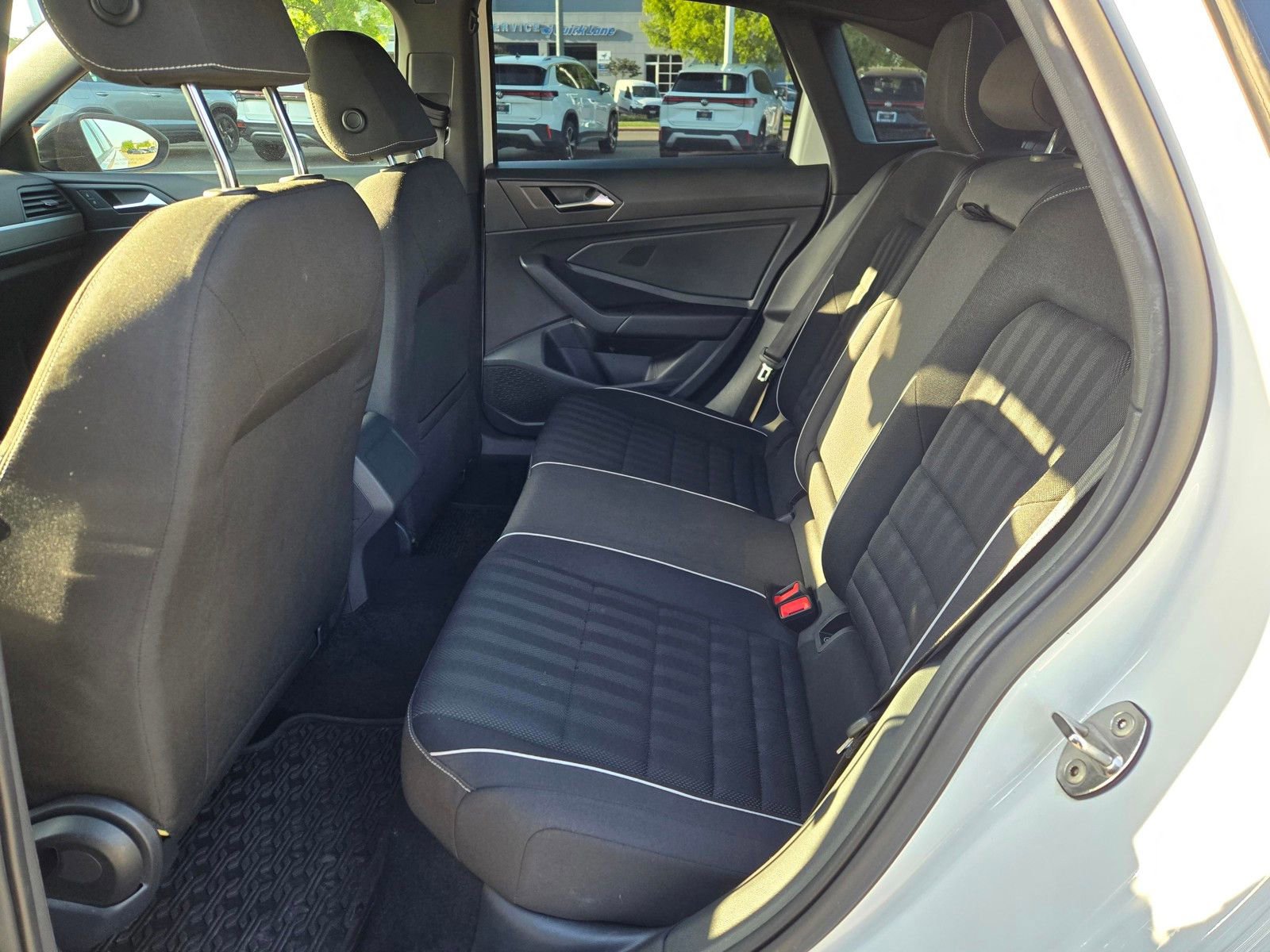 Used 2022 Volkswagen Jetta Sport image 10