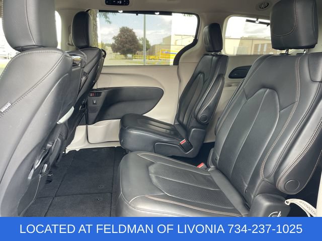 Used 2020 Chrysler Pacifica Touring-L Plus FWD image 24