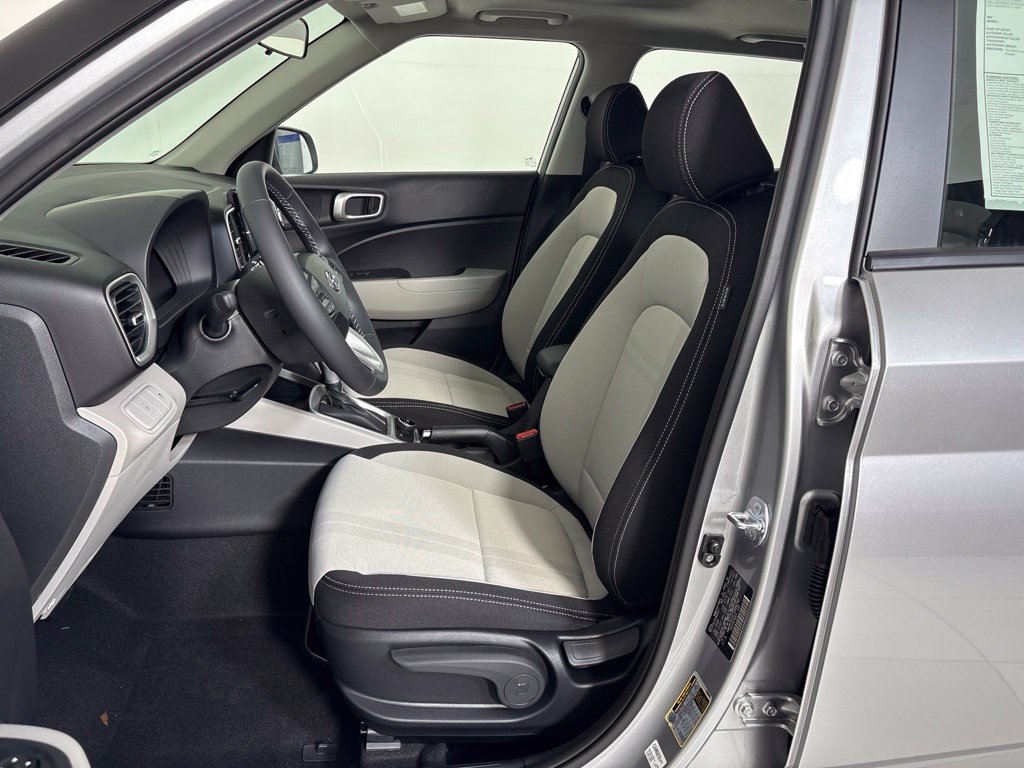 New 2026 Hyundai Venue SEL FWD image 14