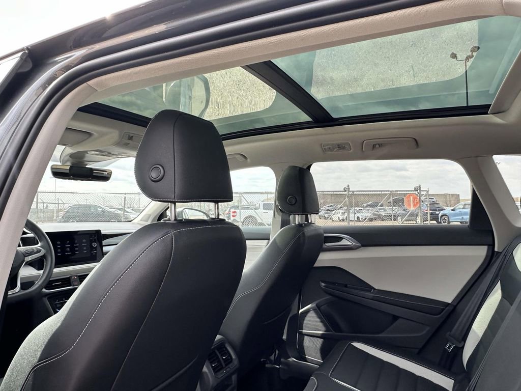 New 2026 Volkswagen Taos SEL AWD/4WD image 10