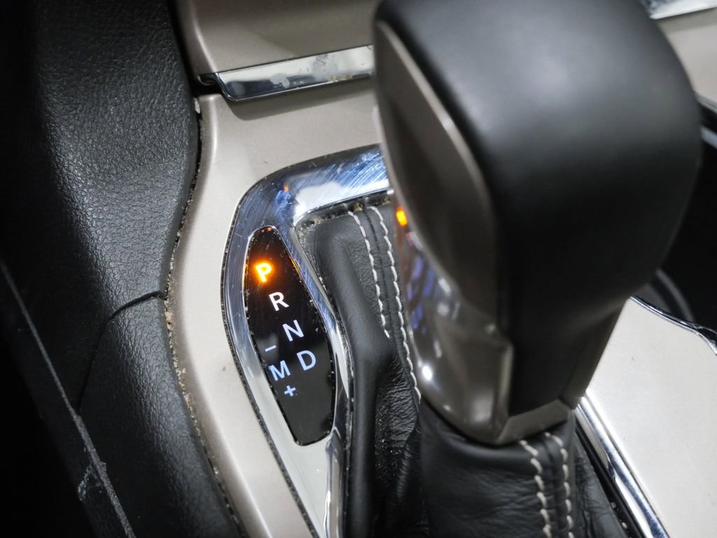 Used 2016 Jeep Grand Cherokee Limited AWD/4WD image 24