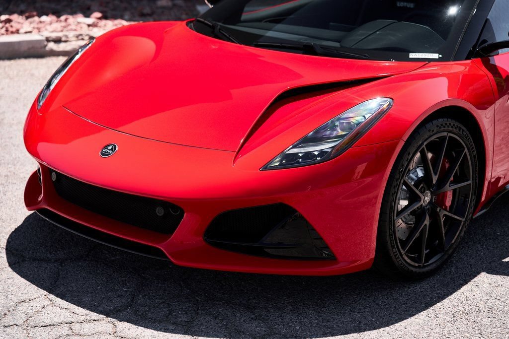 Used 2025 Lotus Emira RWD image 7