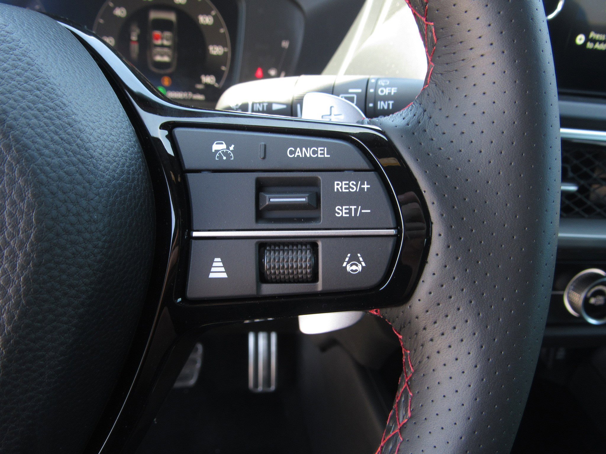 Certified 2025 Acura ADX A-Spec image 28