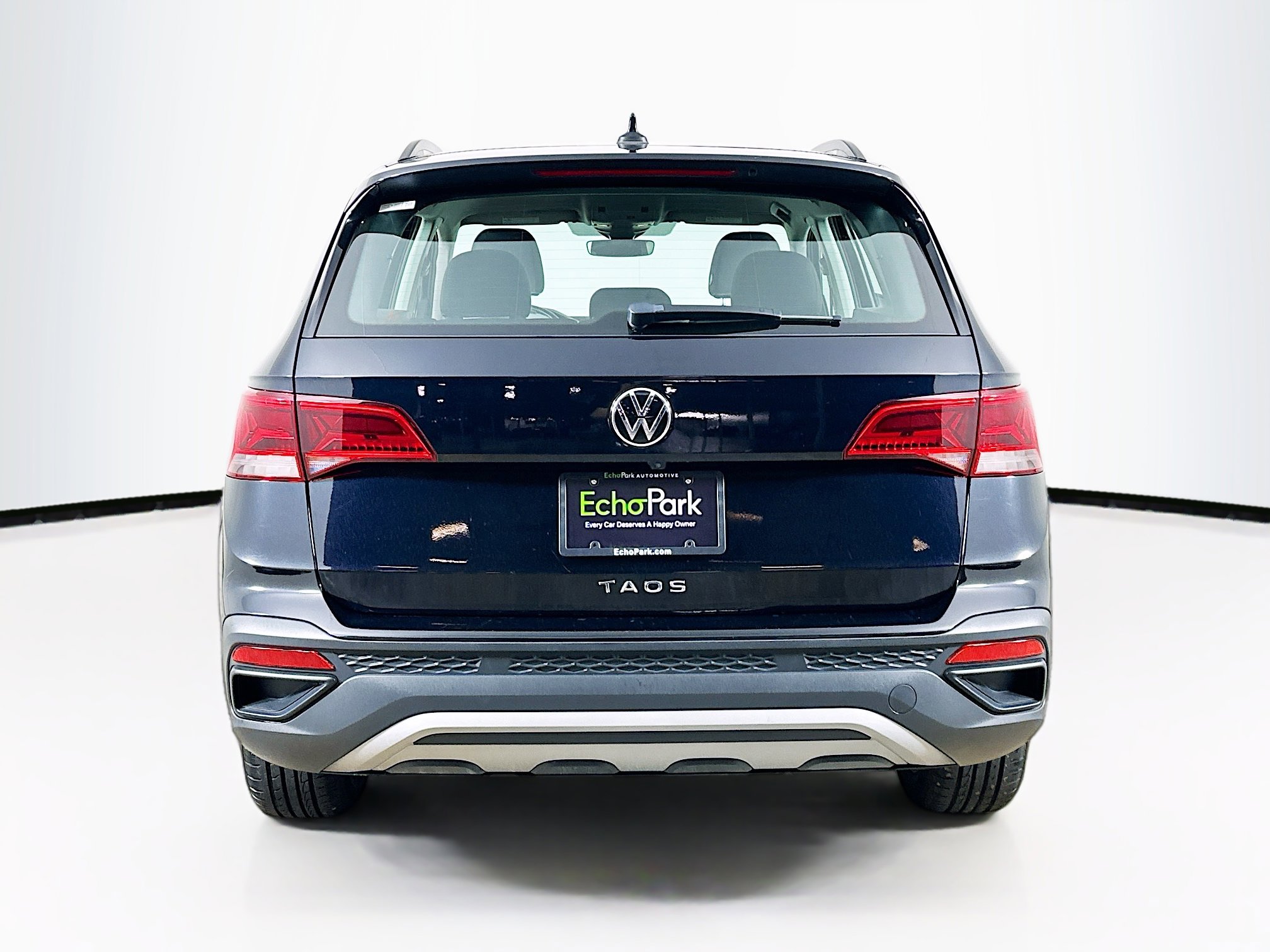 Used 2024 Volkswagen Taos S image 7