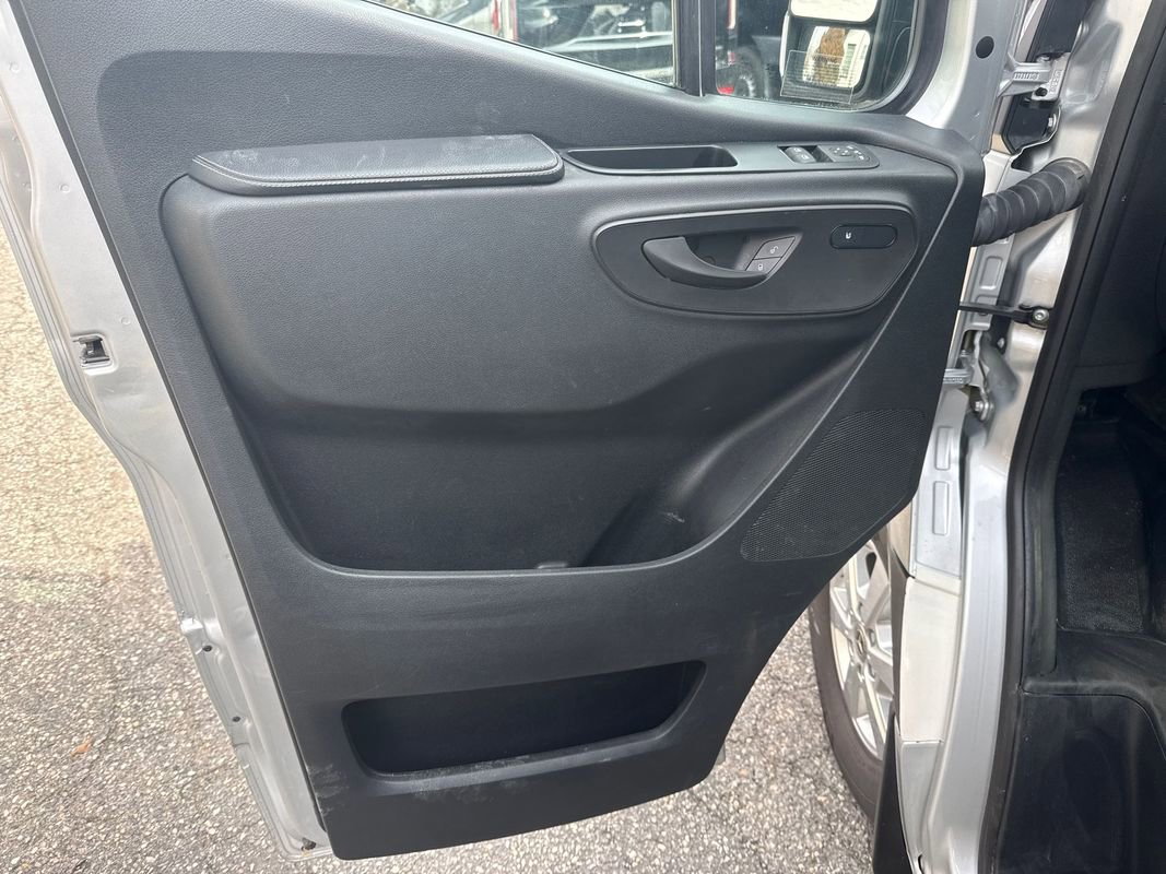 Used 2021 Mercedes-Benz Sprinter 2500 image 13
