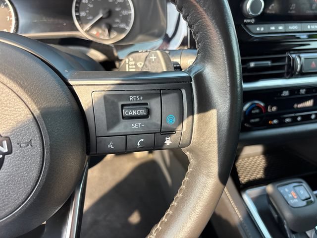 Used 2024 Nissan Pathfinder SV FWD image 21