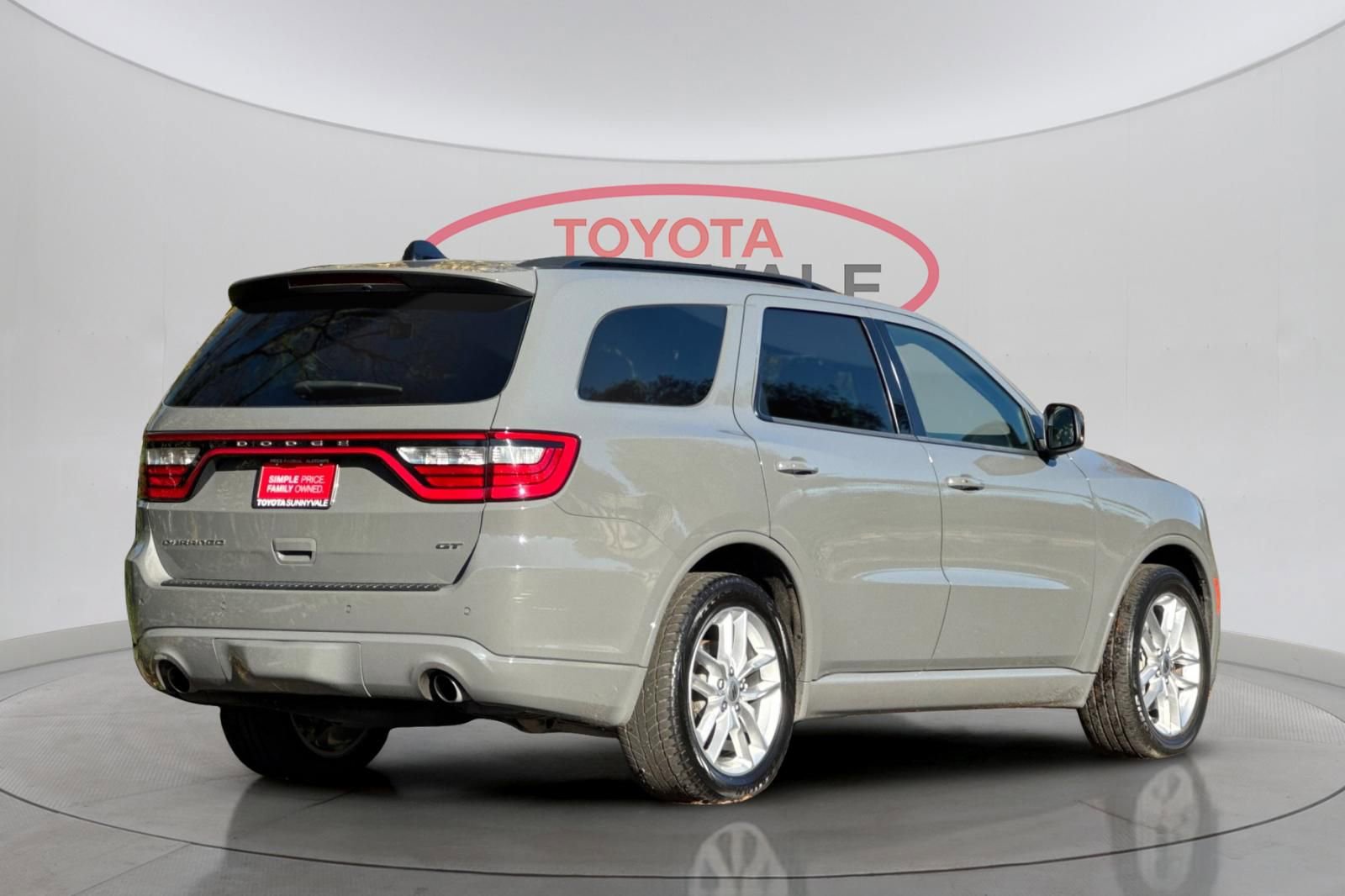 Used 2024 Dodge Durango GT image 3