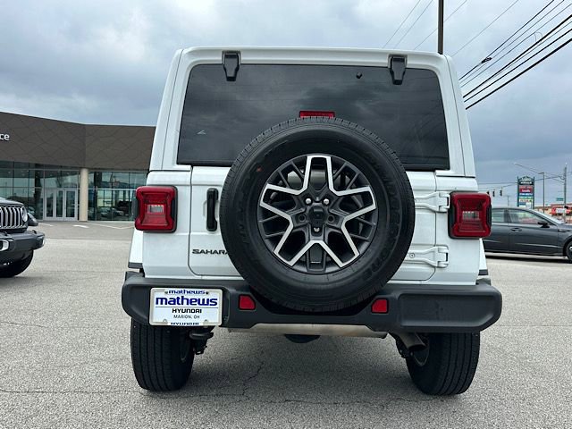Used 2025 Jeep Wrangler Sahara image 4