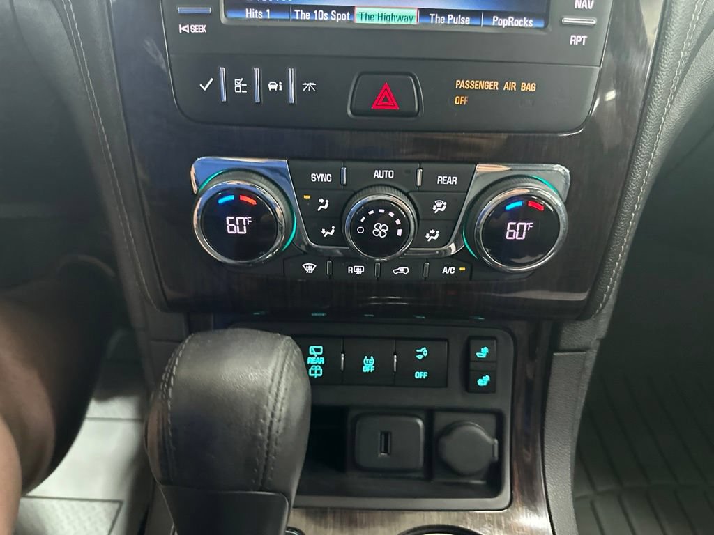 Used 2017 Chevrolet Traverse LT AWD/4WD image 41