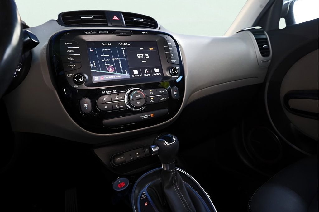 Used 2018 Kia Soul + w/ Primo Package image 22
