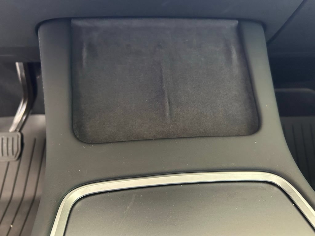 Used 2024 Tesla Model Y Long Range AWD/4WD image 41