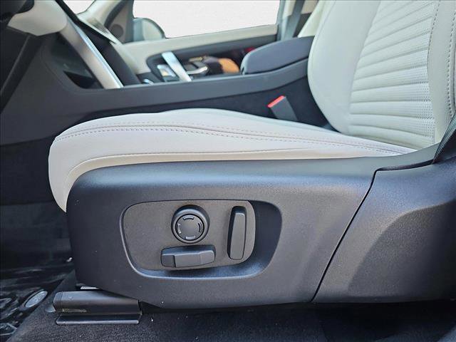 New 2025 Land Rover Discovery Sport S image 27