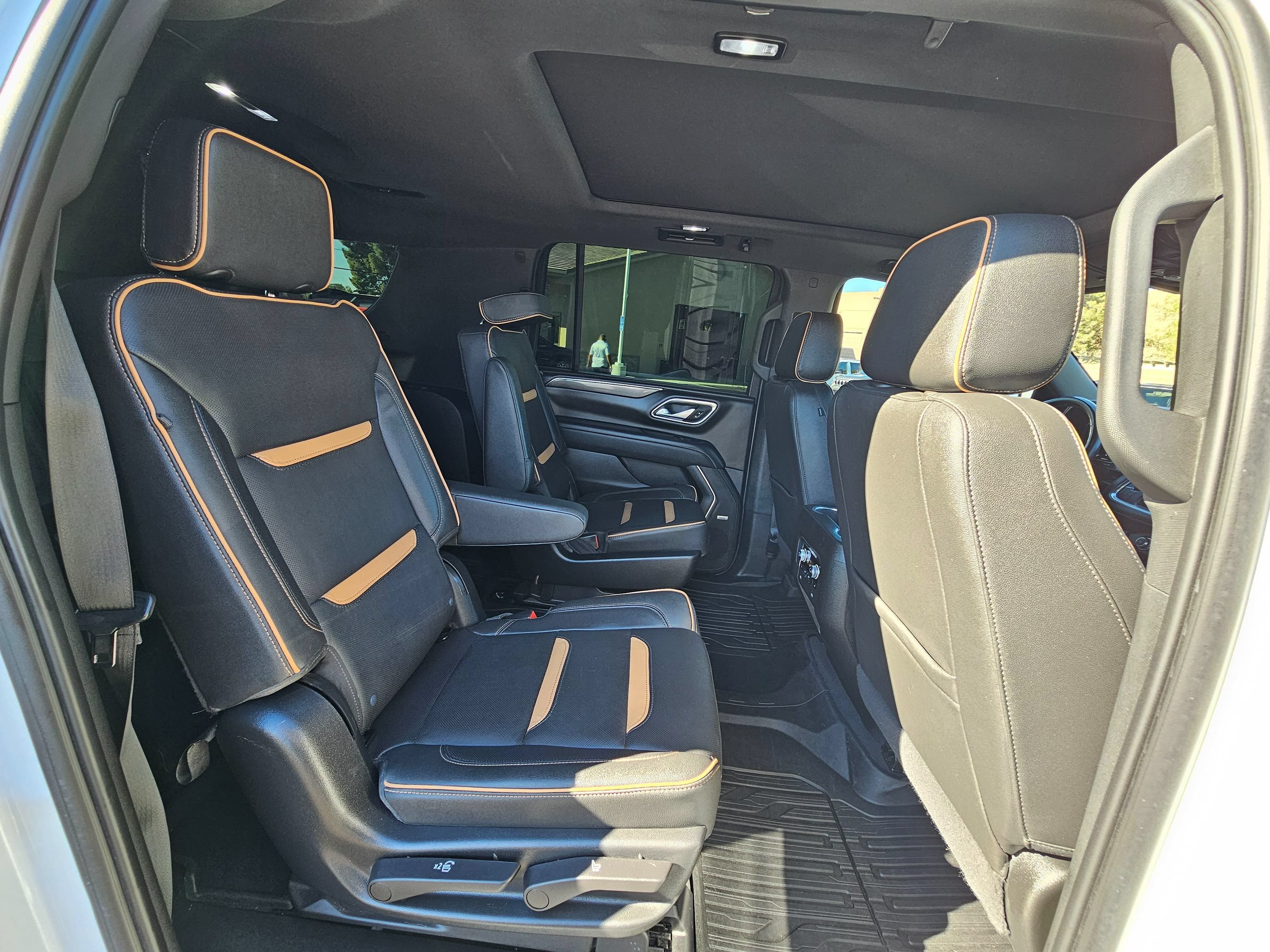 Used 2022 GMC Yukon XL AT4 w/ Technology Package AWD/4WD image 42