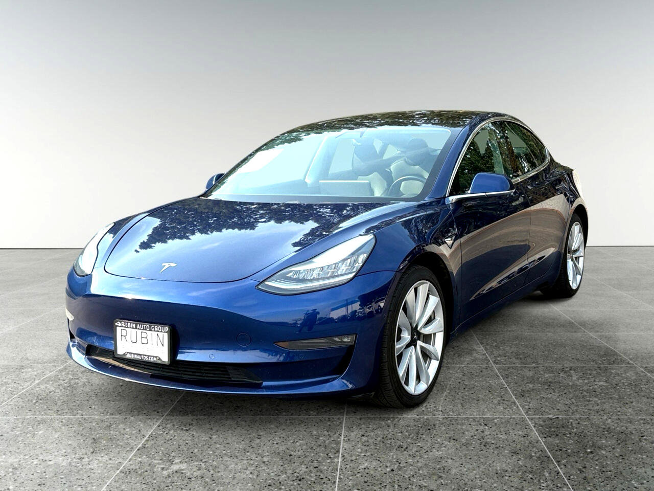 Used 2019 Tesla Model 3 Long Range image 2