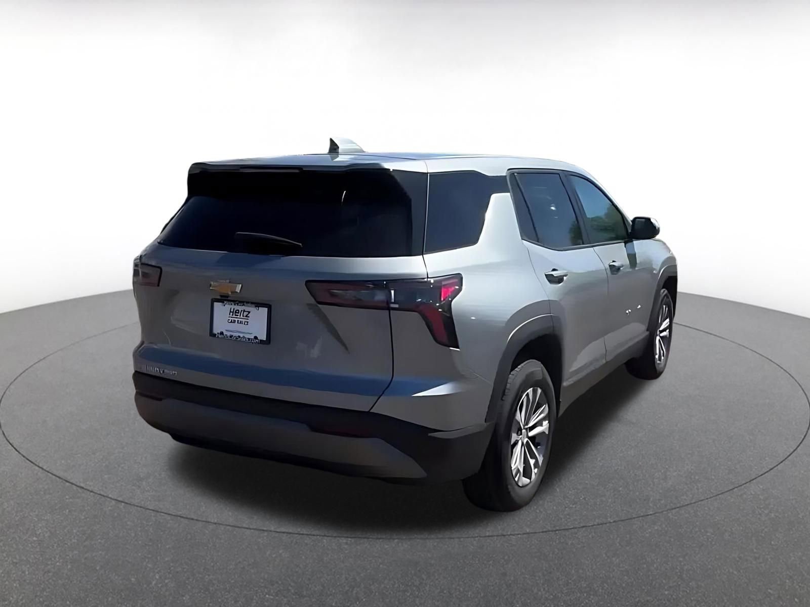 Used 2025 Chevrolet Equinox LT AWD/4WD image 14