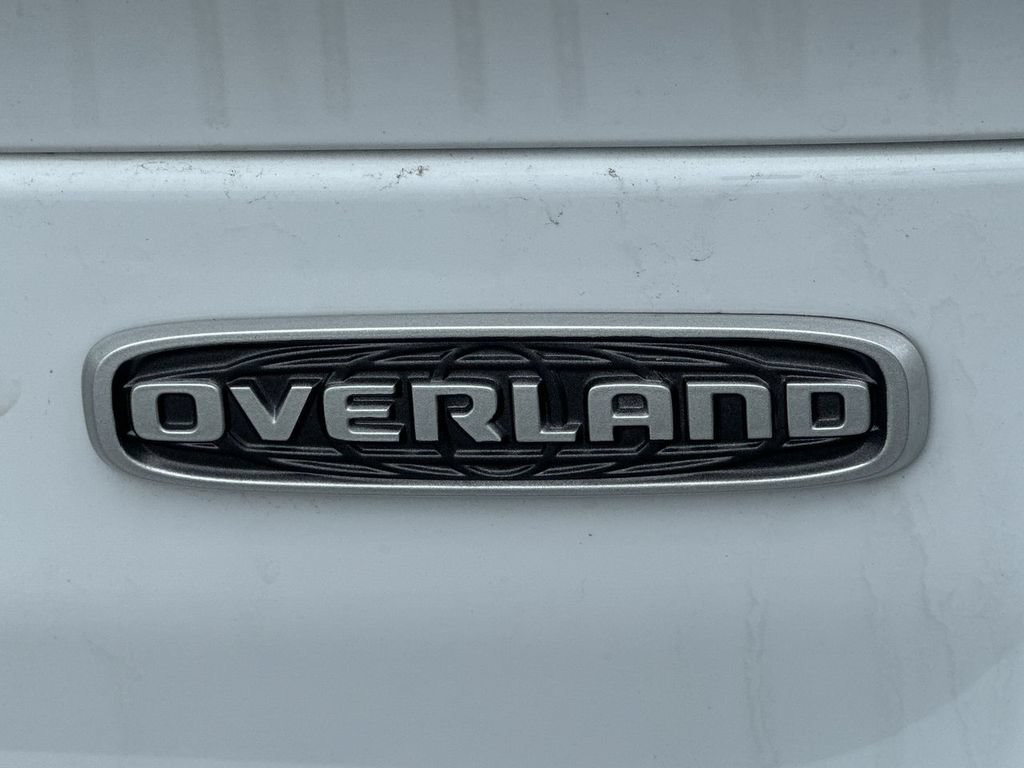 New 2025 Jeep Grand Cherokee L Overland w/ Luxury Tech Group IV AWD/4WD image 50