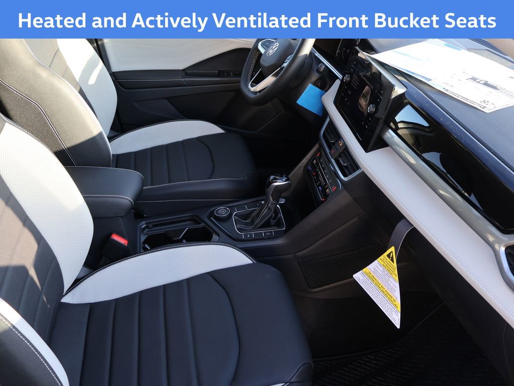 New 2026 Volkswagen Taos SEL image 12