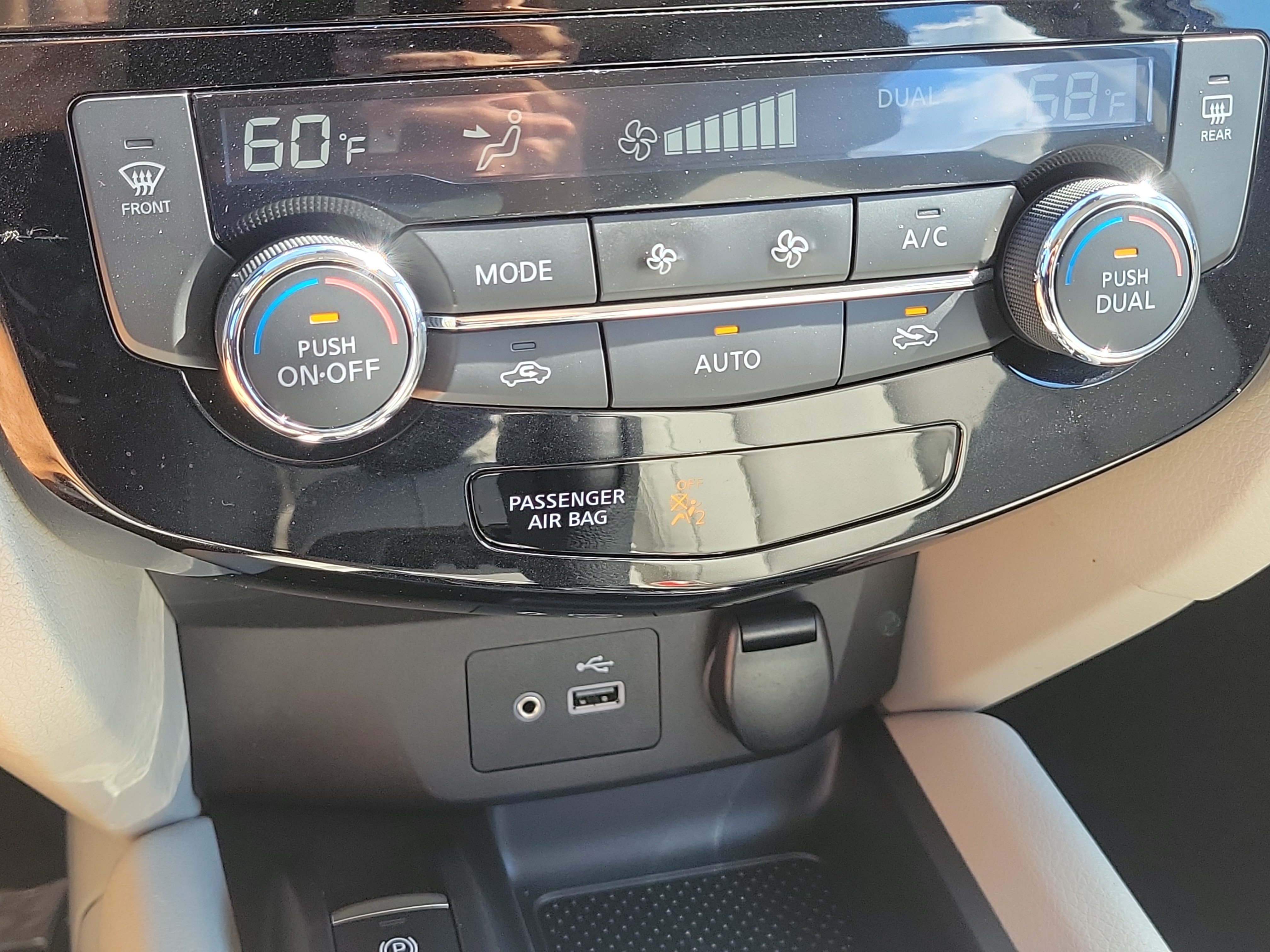 Used 2021 Nissan Rogue Sport SL w/ Premium Package FWD image 29