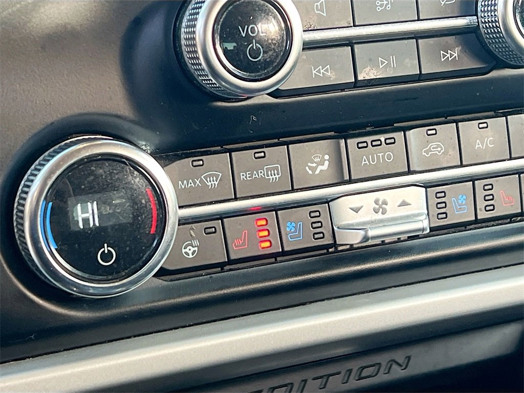 Used 2024 Ford Expedition Max XLT image 20