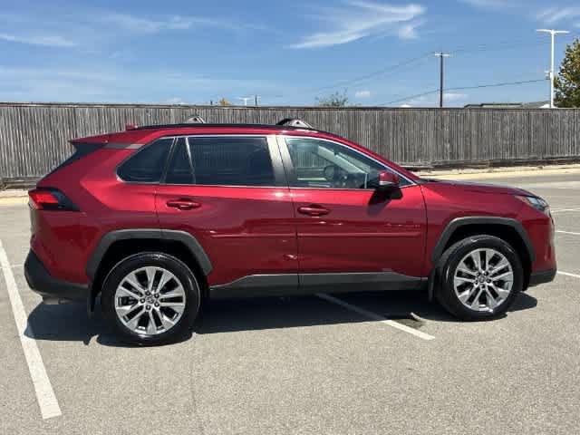 Used 2023 Toyota RAV4 XLE Premium FWD image 7