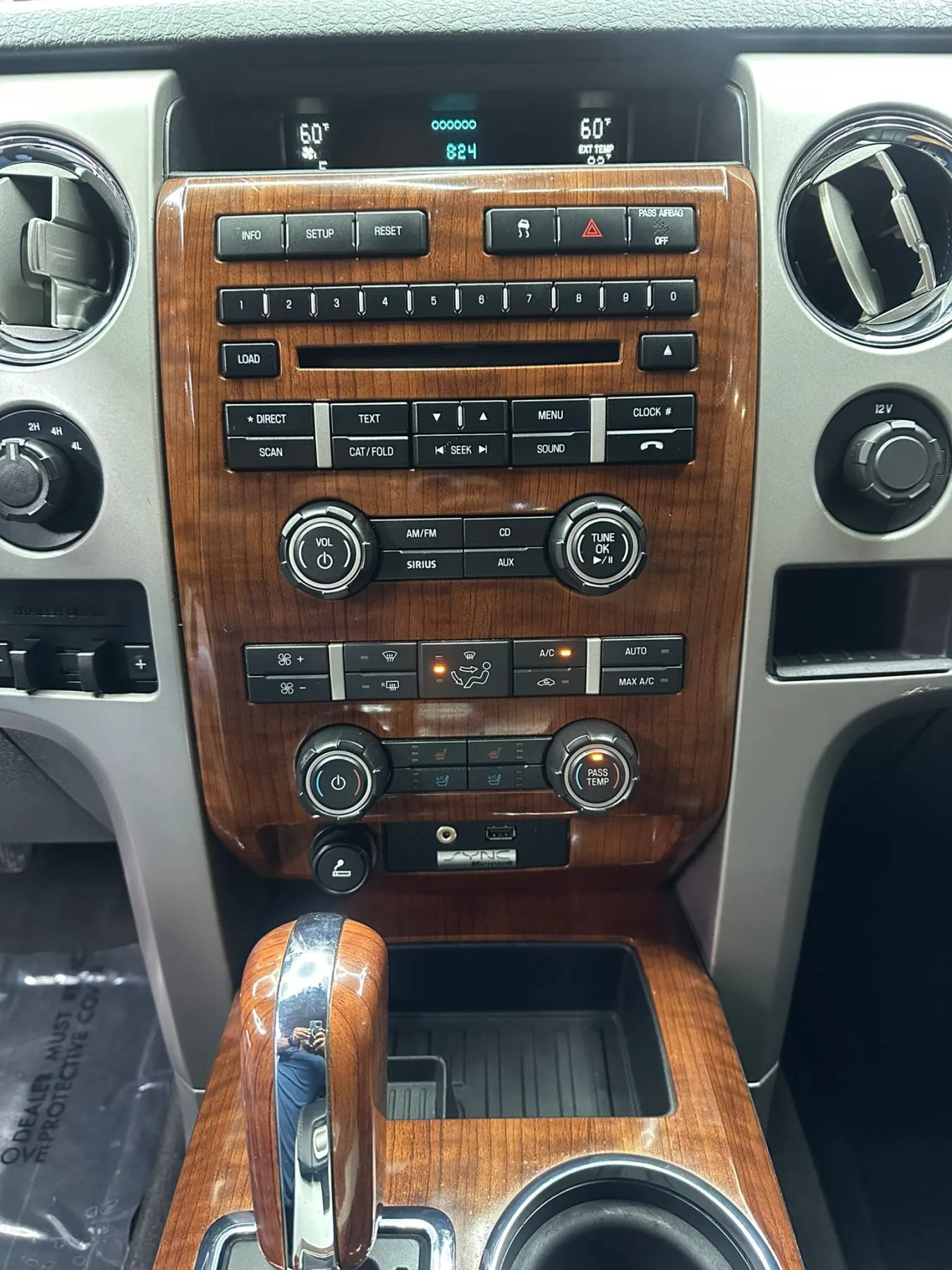 Used 2010 Ford F150 Lariat AWD/4WD image 19