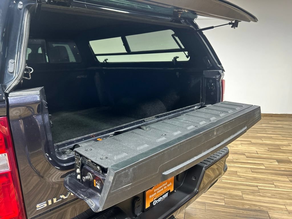 Used 2022 Chevrolet Silverado 1500 LT Trail Boss w/ Convenience Package II AWD/4WD image 22