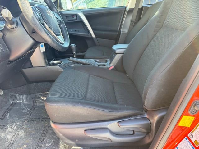 Used 2015 Toyota RAV4 LE image 5
