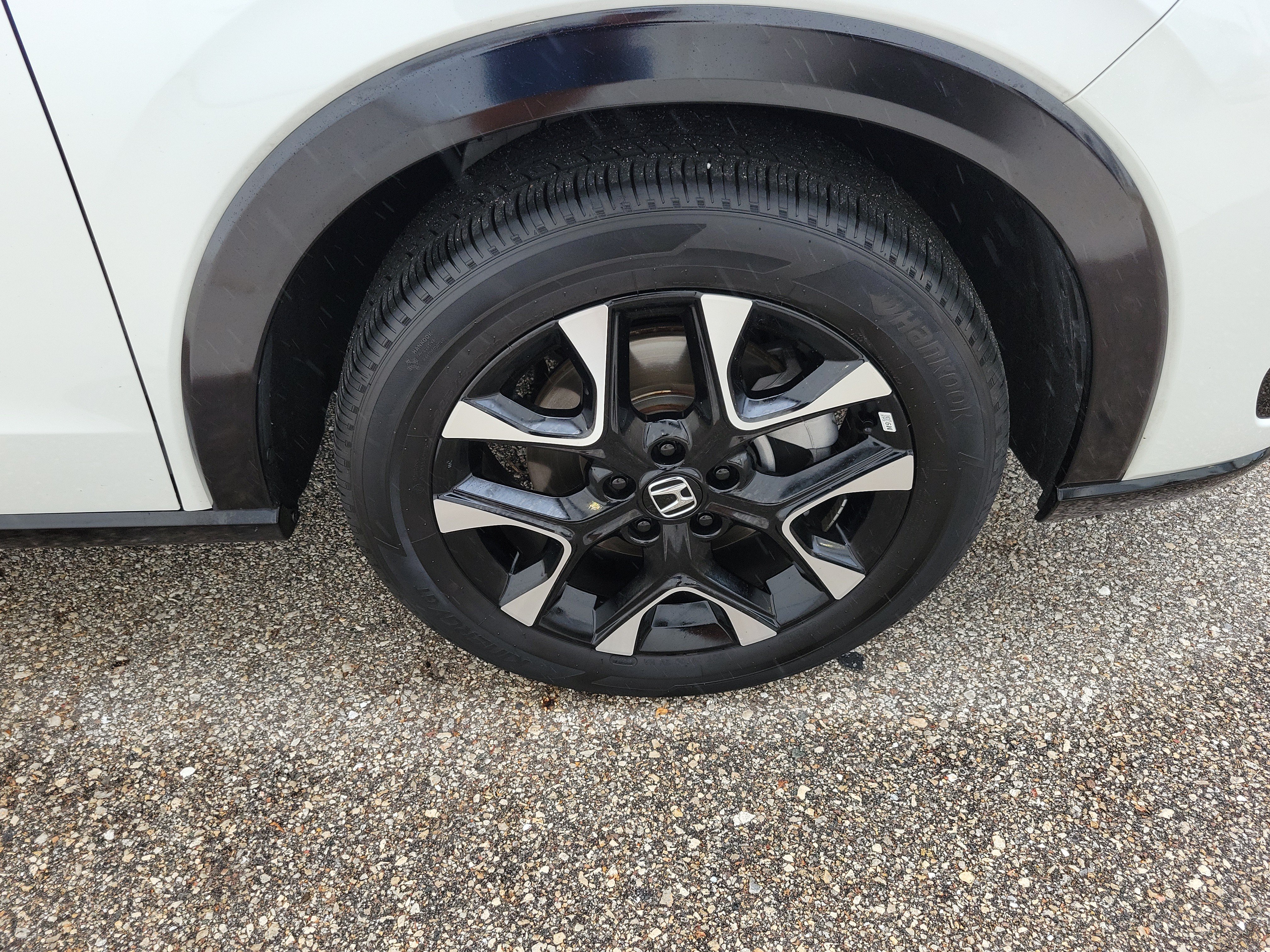 Used 2026 Honda HR-V EX-L image 11
