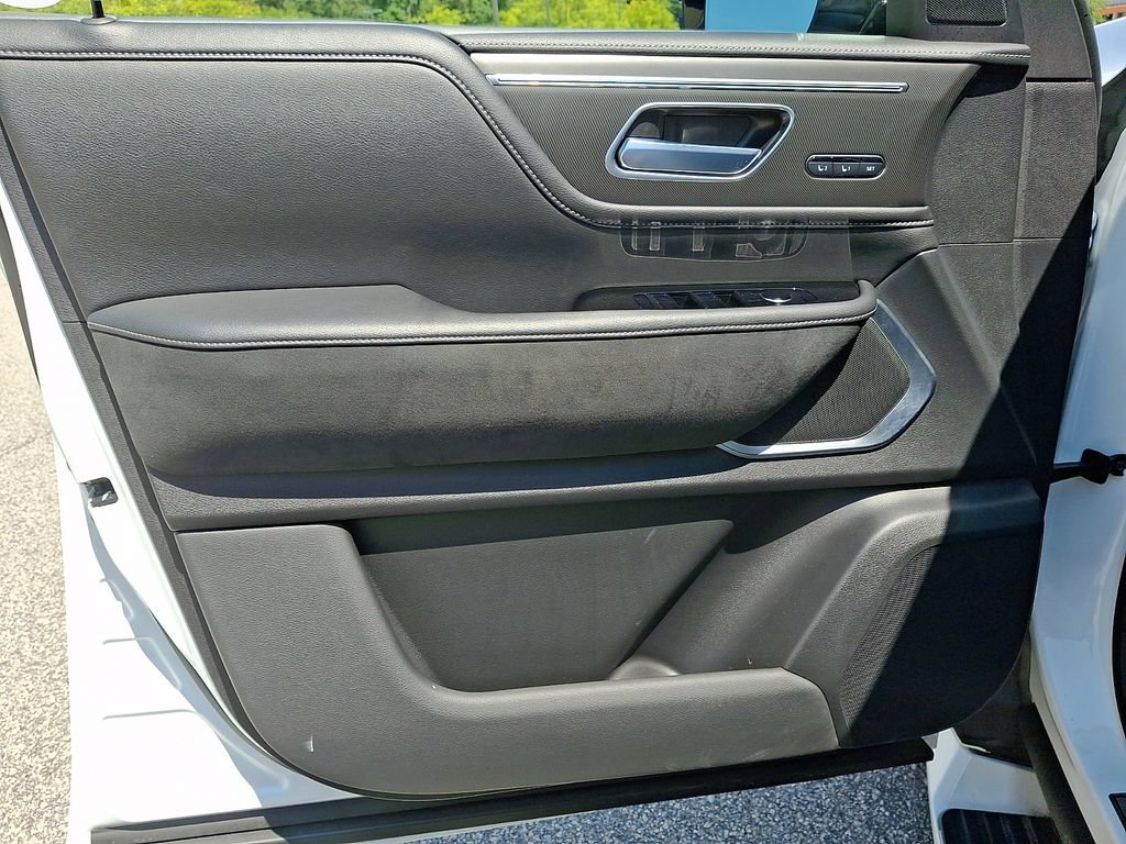 Used 2026 INFINITI QX80 Luxe w/ Cargo Package AWD/4WD image 12