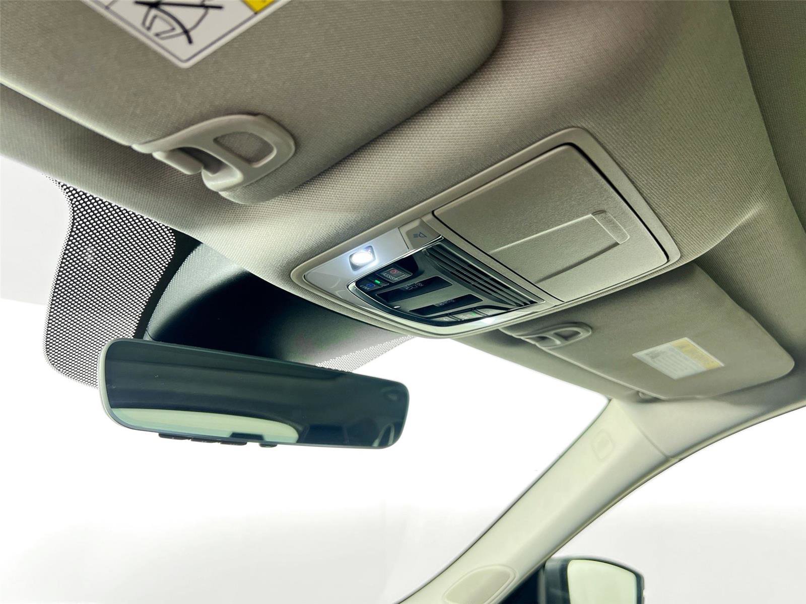 Used 2023 Acura MDX SH-AWD w/ Advance Package image 12