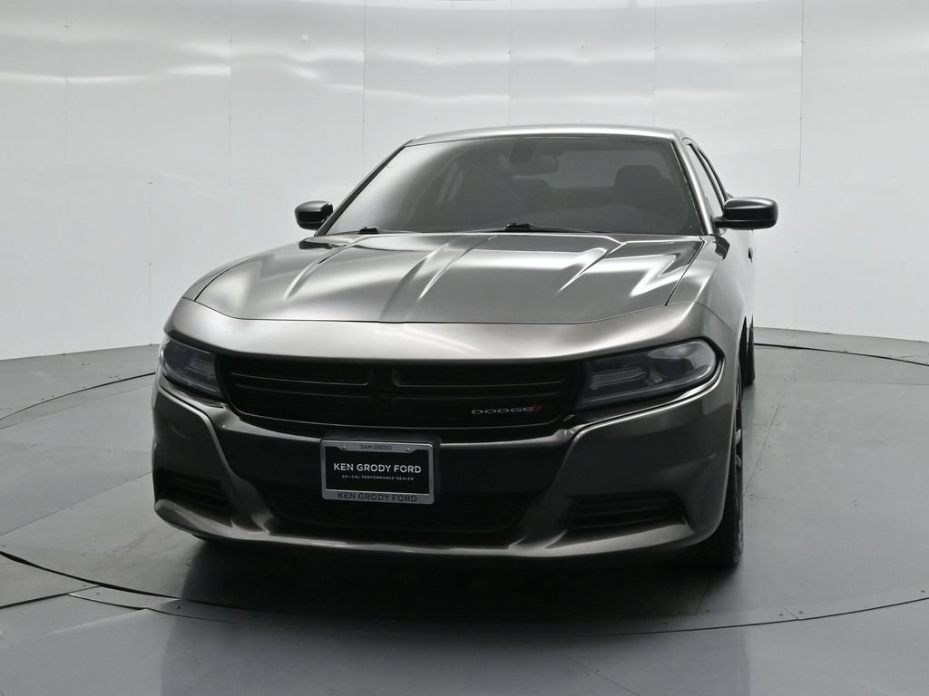 Used 2017 Dodge Charger SE w/ Blacktop Package RWD image 54