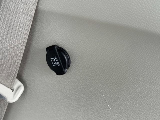 Used 2017 Chrysler Pacifica LX FWD image 29