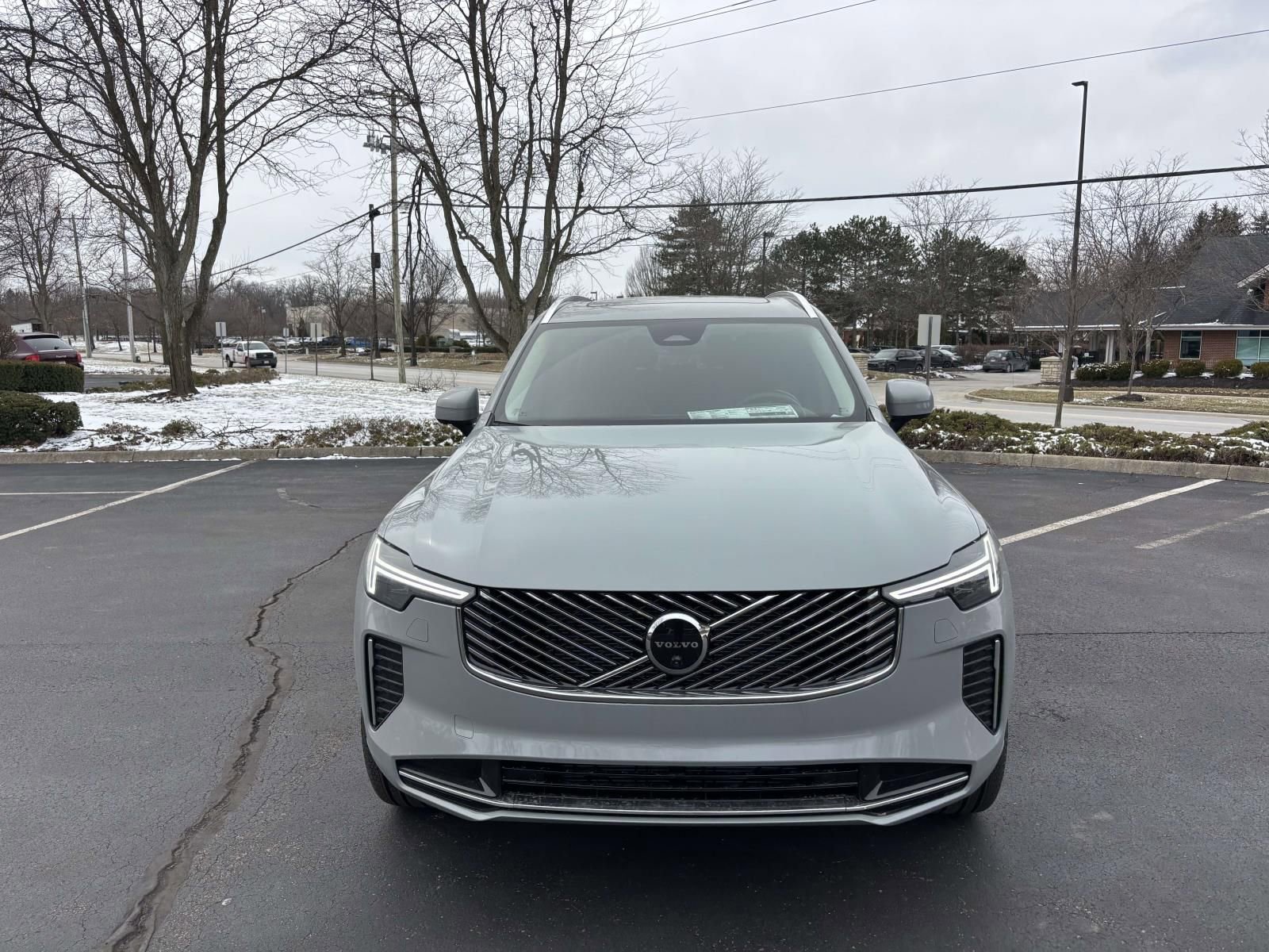 New 2026 Volvo XC90 B6 Ultra w/ Protection Package image 2