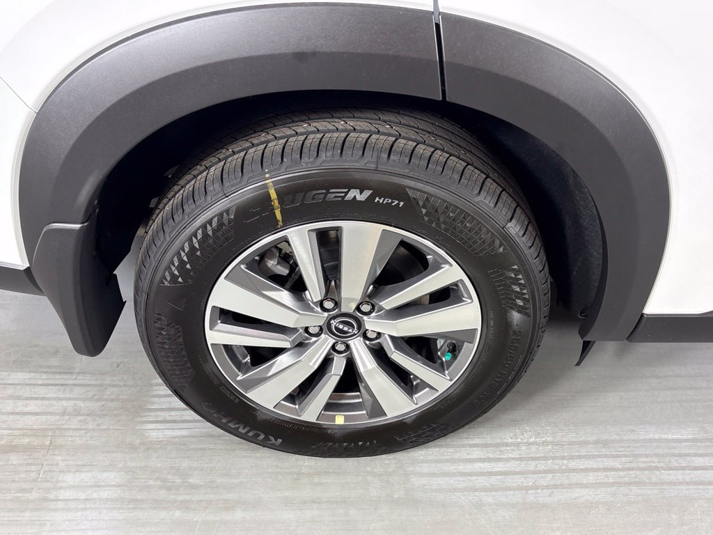 New 2026 Nissan Pathfinder SL FWD image 10