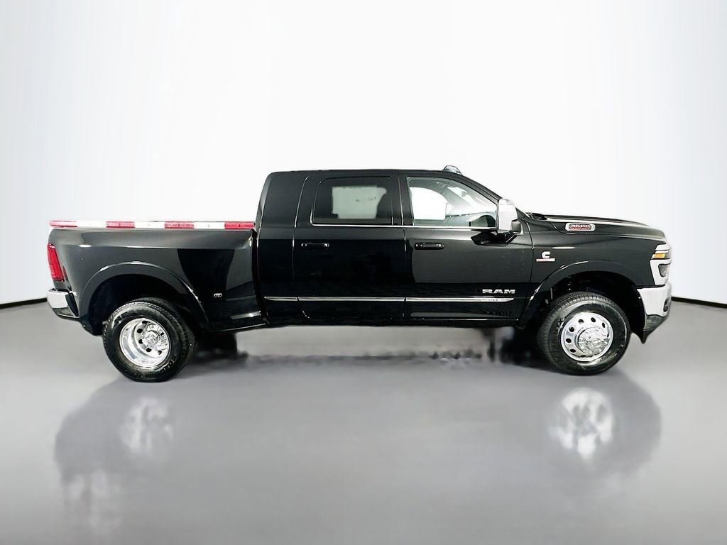 New 2026 RAM 3500 Limited w/ Towing Technology Group image 8
